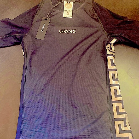New authentic Versace Greca in black jogging shirt size IT 3 with tags worn once